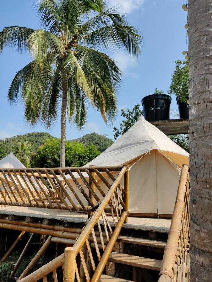 ホテル Glamping Due Amici パロミノ エクステリア 写真
