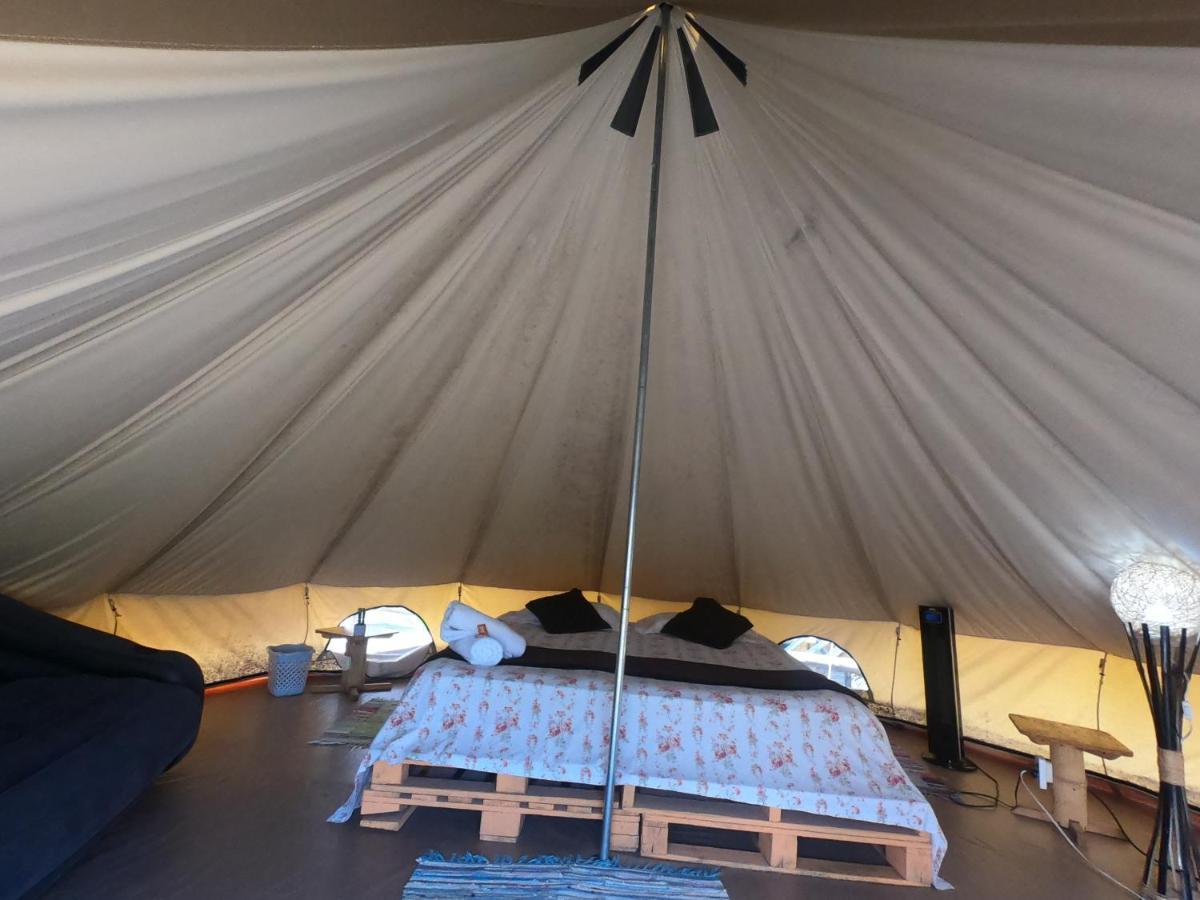 ホテル Glamping Due Amici パロミノ エクステリア 写真