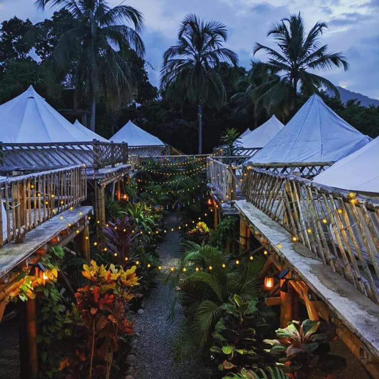 ホテル Glamping Due Amici パロミノ エクステリア 写真