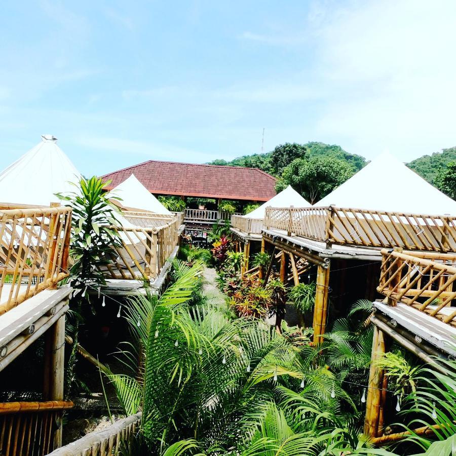 ホテル Glamping Due Amici パロミノ エクステリア 写真